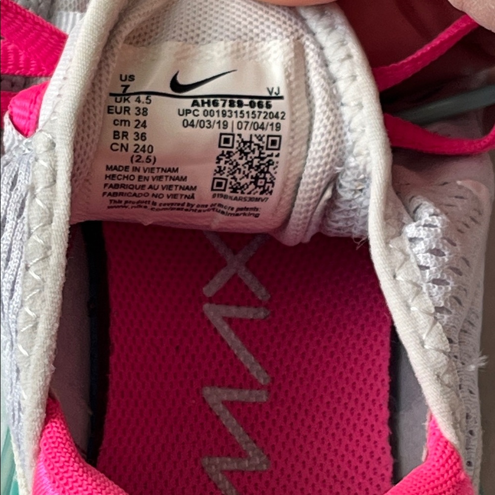NIKE AIR MAX 270 Women’s South Beach Athletic Sneakers Size 7 - Picture 5 of 5
